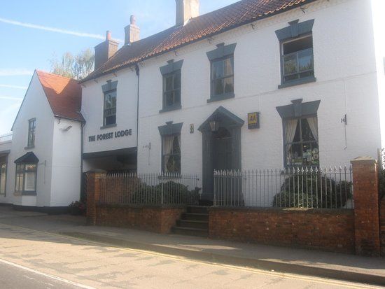 Forest Lodge Hotel Restaurant